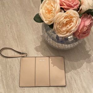 NWT - Nine West Cream Wristlet